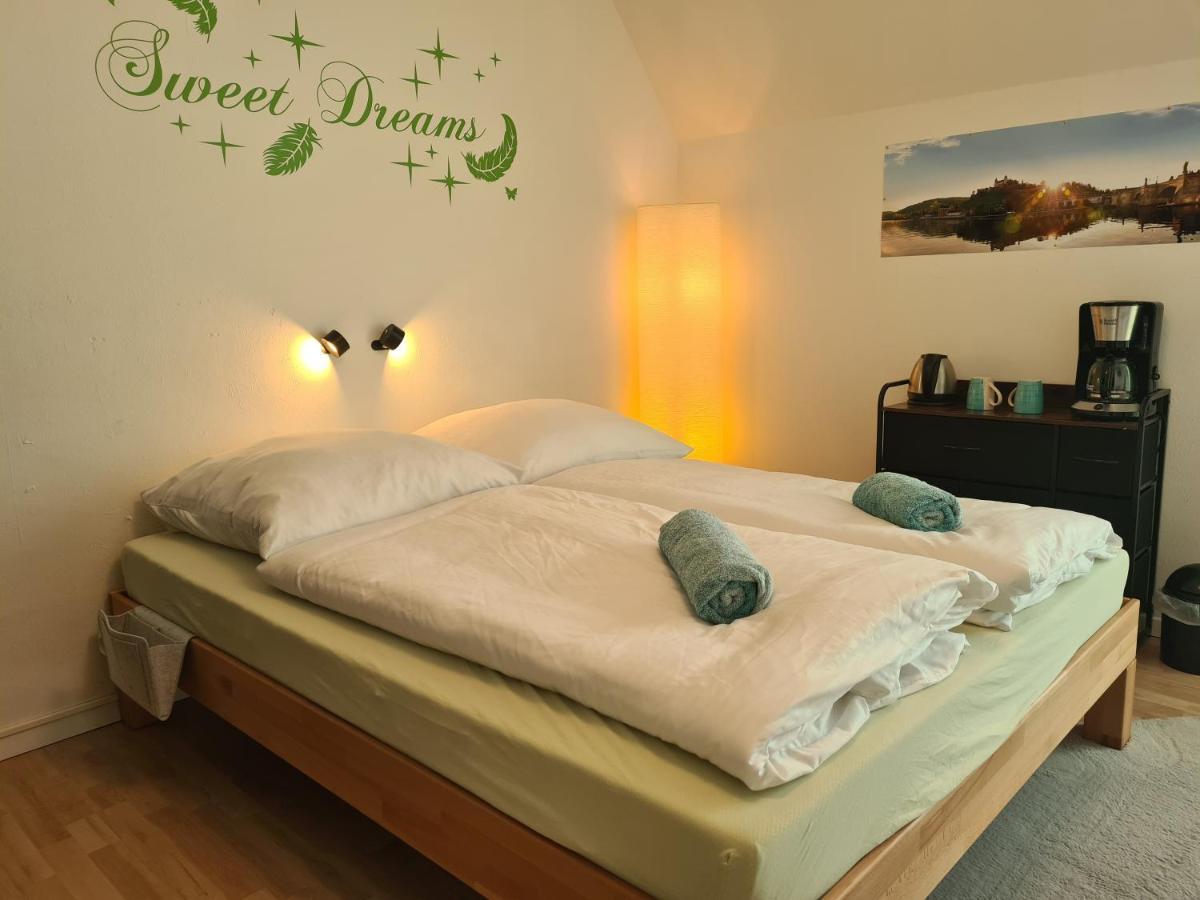 Lichtdurchflutetes Zimmer - Kaeppele Waldbuttelbrunn Exterior photo